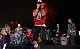 Les Red Hot Chili Peppers sur scène en Floride aux Etats-Unis en avril 2012.