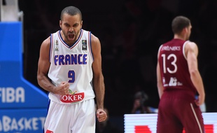Tony Parker, lors du match contre la Lettonie à l'EuroBasket 2015.
