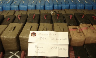Saisie de 2,3 tonnes de cannabis par les douaniers de La Rochelle le 19 octobre 2017