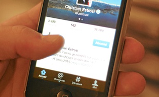 Estrosi compte le plus de followers.