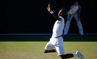 Gaël Monfils lors de son 1er tour à Wimbledon contre Carreno-Busta, le 30 juin 2015.