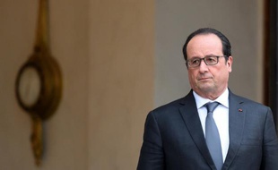 Le président français François Hollande le 2 décembre 2015 à l'Elysée à Paris