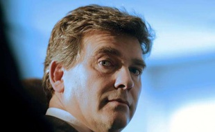 Le ministre du Redressement productif Arnaud Montebourg, le 5 novembre 2012 au siège de Renault, à Paris.
