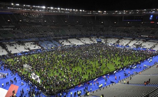 La foule a envahi le Stade de France après France-Allemagne le 12 novembre 2015.