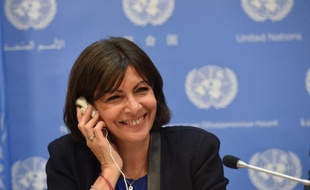 La maire de Paris Anne Hidalgo lors d'une conférence de presse sur l'urbanisation durable à New York le 29 mai 2014