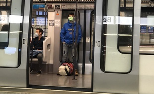 Des utilisateurs lyonnais du métro, ici le 11 mai au moment du déconfinement.