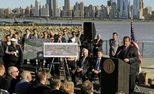 Le Grand Prix des Etats-Unis de Formule 1 se déroulera à compter de 2013, pour un contrat de dix ans, dans le New Jersey, en circuit urbain le long de la rivière Hudson, avec New York en spectaculaire toile de fond, a annoncé mardi le gouverneur de l'Etat Chris Christie.