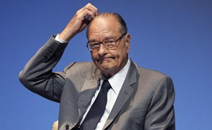 Déjà renvoyé en procès pour des emplois fictifs présumés à la mairie de Paris, l'ancien président Jacques Chirac devra répondre en correctionnelle d'une éventuelle "prise illégale d'intérêts" dans le dossier instruit à Nanterre et pour lequel Alain Juppé a été condamné.