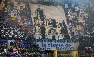 Le tifo «Cathédrale» du kop lors du derby Strasbourg-SR Colmar (3-1), le 13 février 2015.