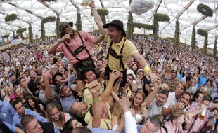 Ouverture de la 181e fête de la bière à Munich le 20 septembre 2014.