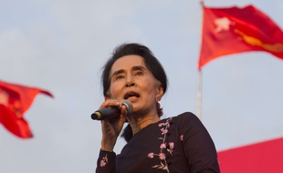Myanmar opposition leader Aung San Suu Kyi speaks during an election campaign rally of her National League for Democracy party for upcoming general election Sunday, Nov 1, 2015, in Yangon, Myanmar. Myanmar's general elections are scheduled for Nov. 8, the first since a nominally civilian government was installed in 2011. (AP Photo/Khin Maung Win)/MYN118/268523055806/1511011519
