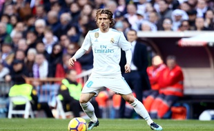 Luka Modric avec le Real Madrid lors du Clasico contre Barcelone, le 23 décembre 2017 à Bernabeu.