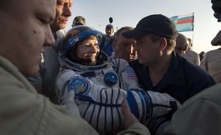 L'astronaute américaine Peggy Whitson après son atterrissage au Kazakhstan, le 3 septembre 2017.