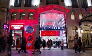 Le magasin Sephora des Champs-Elysées, à Paris.