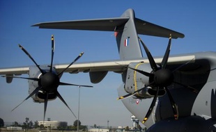 Le premier exemplaire de l'A400M, l'avion de transport qui va transformer les capacités des armées européennes, doit être livré à la France d'ici la mi-juin, après des années de gestation douloureuse.