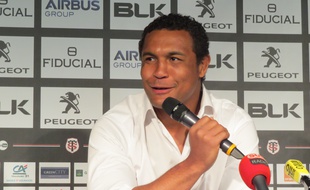 L'ancien capitaine du XV de France Thierry Dusautoir annonce sa retraite sportive en fin de saison, le 19 avril 2017 au stade Ernest-Wallon de Toulouse.