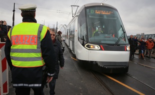 Illustration. Le tram de la ligne D en Allemagne, à Kehl.