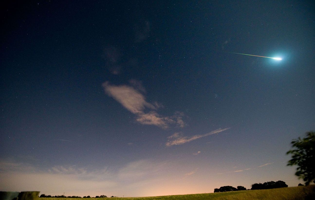 Étoiles filantes : Observation et à quelle heure observer la pluie des Perséides cette nuit du 29 juillet ? thumbnail