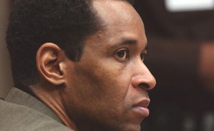John Allen Muhammad durant son procès en Virginie le 30 octobre 2003.