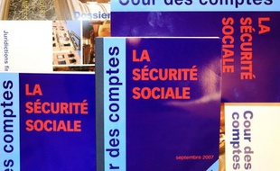 La Cour des comptes a chiffré jeudi à 1,6 milliard d'euros le montant des erreurs dans les versements des prestations de la branche famille de la Sécurité sociale (Allocations familiales, RSA...) en 2011 et refusé de ce fait de certifier ses comptes.