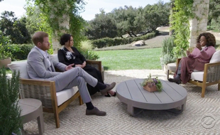 Le prince Harry et son épouse, Meghan Markle, face à l'intervieweuse Oprah Winfrey