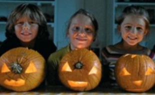 Le Jardin d'Acclimatation organise un atelier pour préparer les enfants à fêter Halloween.