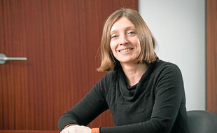 La vice-présidente de la Communauté urbaine de Bordeaux, et maire d'Eysines, Christine Bost