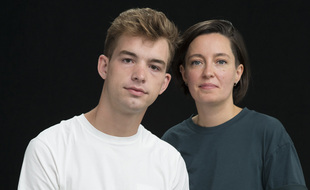 Augustin témoigne au micro de la journaliste Rozenn Le Carboulec dans la saison 3 du podcast Quouïr.