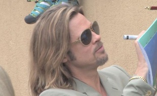 Brad Pitt arrive au 65e festival de Cannes, le 22 mai 2012.