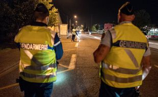 Des gendarmes dans la banlieue de Toulouse.