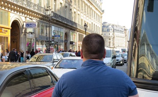 Un membre des Boers traque les Uberpop à Paris.