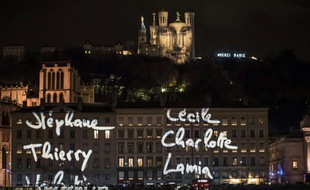 L'installation "Regards" de Daniel Knipper à Lyon le 8 décembre 2015