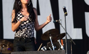 La chanteuse Amy winehouse, lors de son live surprise sur la scène du V Festival, à Hylands Park, en Grande-Bretagen, le 22 août 2009.