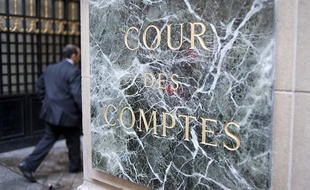 L'entrée de la Cour des Comptes, rue Cambon à Paris.