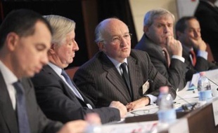 Ebranlée par une "fraude" sans précédent, la Société Générale s'emploie depuis le début de l'affaire à rassurer, mais cette communication de crise peine selon les professionnels à rétablir sa crédibilité, alors que son PDG apparaît de plus en plus sur la sellette.