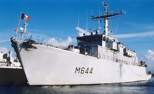Le pégase est un chasseur de mines de la Marine Nationale, qui a permis de localiser la mine sous-marine, dans le chenal d'accès au port de la Rochelle.