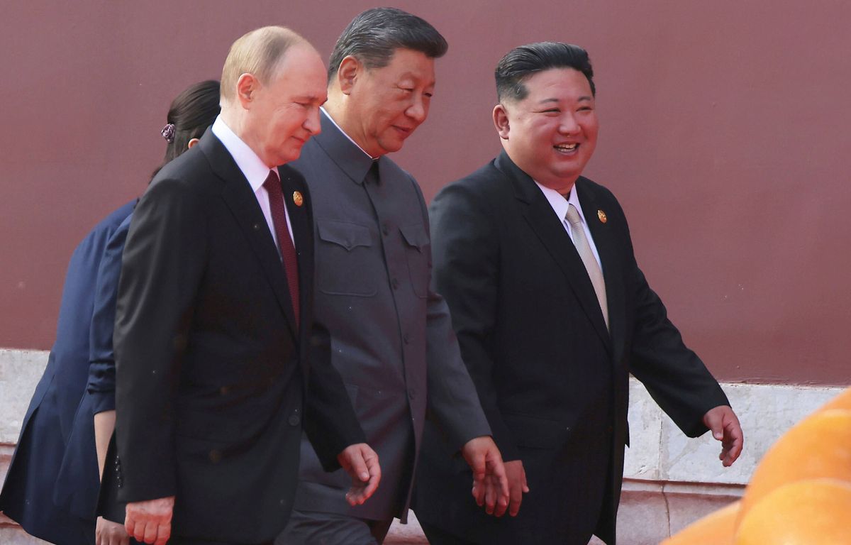 Des micros indiscrets captent un échange sur l'immortalité entre Poutine et Xi Jinping