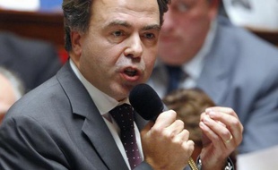 Le ministre de l'Education nationale Luc Chatel avait estimé lundi que ces "difficultés" ne remettaient cependant pas en cause le projet "ambitieux et nécessaire" que constituent les ERS