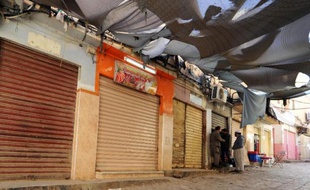 Les magasins fermés du marché de Ghardaïa en Algérie, le 27 janvier 2014