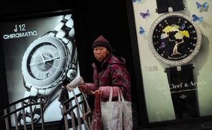 Les investissements directs étrangers (IDE) en Chine ont augmenté de 9,7% en 2011, au niveau record de 116 milliards de dollars, mais ont fortement chuté en décembre à cause de la crise des économies avancées, selon les chiffres annoncés mercredi par le ministère du Commerce.