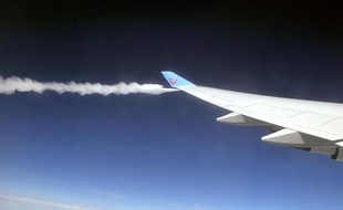 Le Boeing 747-300 de la compagnie Corsair acheminant 580 passagers, dont une vingtaine de journalistes, vers la Martinique le 24 juin 2009, a dû faire demi-tour.