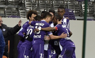 La joie du TFC après le but du 2-0 de Wissam Ben Yedder contre Nice en Ligue 1, le 28 novembre 2015 au Stadium de Toulouse.