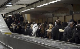 Passagers à la station Chatelet du RER A le 29 janvier 2015 à Paris