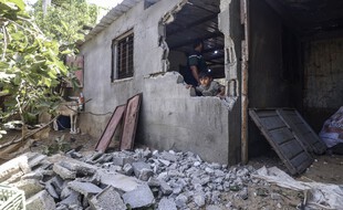 Une maison ravagée en Palestine par les tirs israéliens