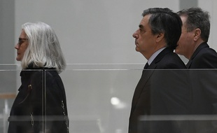 Paris, le 24 février 2020. Penelope et François Fillon arrivent au tribunal judiciaire de Paris pour y être jugés pour «détournement de fonds publics»