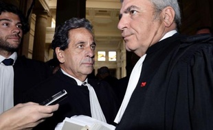 La cour d'appel de Bordeaux a renvoyé au 2 juillet l'audience sur les nullités de procédure dans l'affaire Bettencourt après la révélation de liens supposés étroits entre le juge Jean-Michel Gentil et une experte clé du dossier, ont annoncé des avocats des mis en examen à la presse.