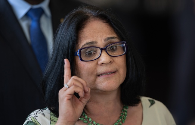 « Garçons en bleu, filles en rose » : La ministre brésilienne de la Femme et de la Famille crée la polémique