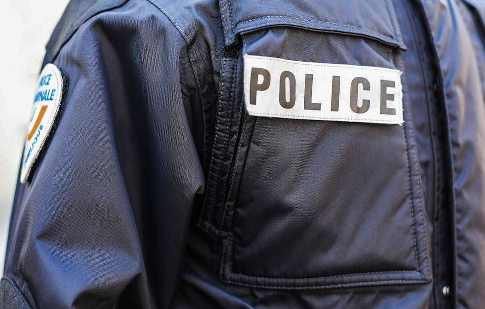 Une jeune fille est décédée lundi, neuf jours après avoir sauté d'une voiture en marche à Épinay-sur-Seine (Seine-Saint-Denis). Illustration.