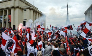 Les supporters du PSG sur la Place du Trocadéro, le 13 mai 2013.