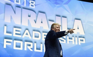 Donald Trump à la convention de la NRA, vendredi 4 mai.